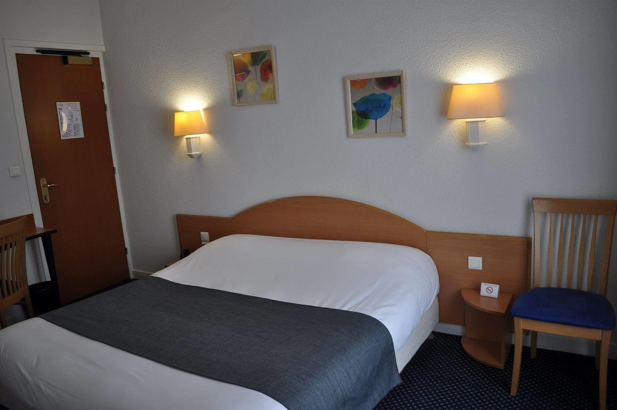 Hotel Le Progres أنجير المظهر الخارجي الصورة